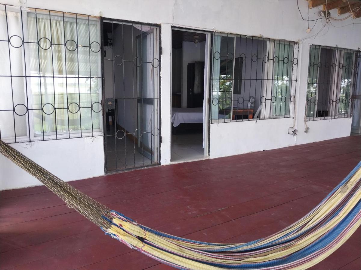 Amazon Breeze Hotel Iquitos Esterno foto